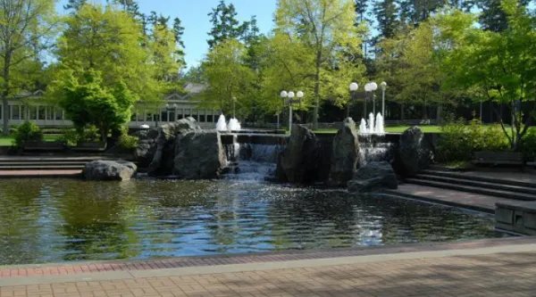 澳洲维多利亚大学怎么样？