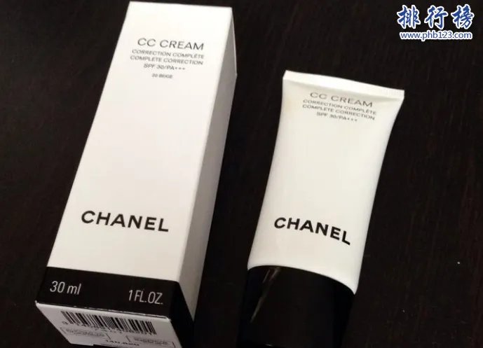 大牌CC霜排行榜10强:SKII钻白CC霜第6 第4可隔离蓝光