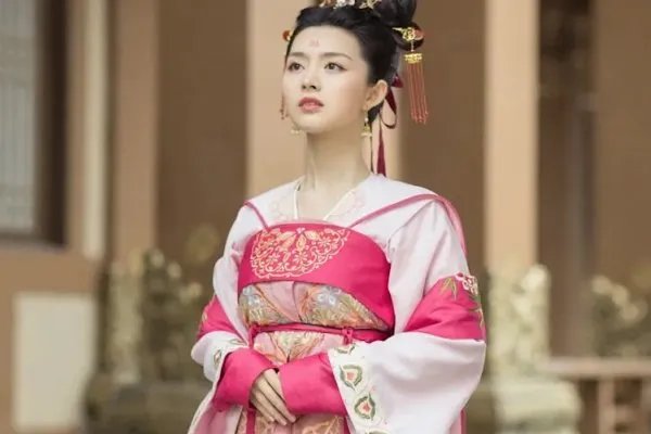 如何评价古装剧《明月照我心》？