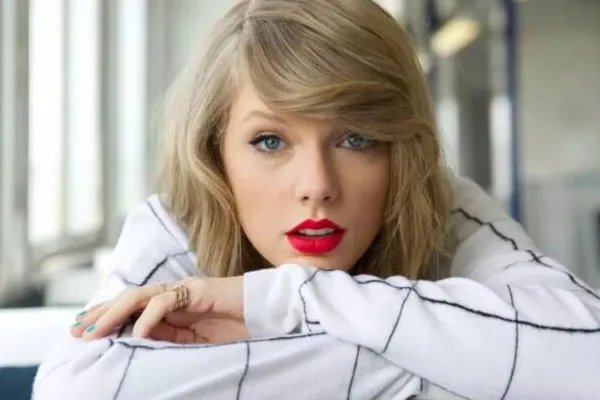 霉霉回应专辑版权被前公司出售,网友们为何这么支持她重新录制?