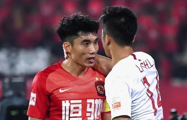 恒大2-0击败上海上港积分反超国安,上海上港此场怎么会错失这个机会?大家怎么看？