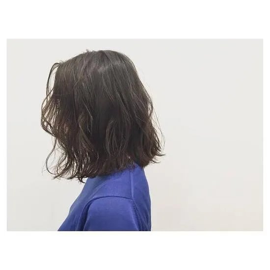 有哪些好看的短发发型？