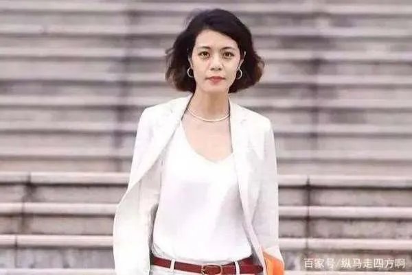 复旦女教授陈果走红网络，却遭学生“炮轰”，后来怎样了？