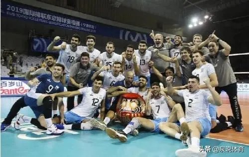 韩国受辱上诉了，中国男排2:3输球又受辱，这次还沉默吗？您如何看待这件事？