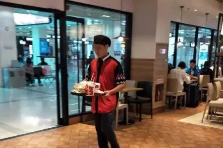 深圳麦当劳兼职累吗？