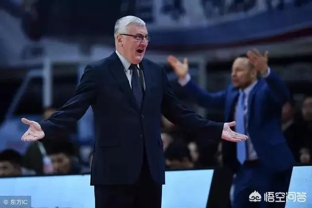 你认为在国家队执教表现不佳的杜峰，会重新回到宏远队执教吗？