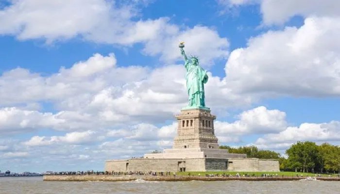 美国成立至今多少年