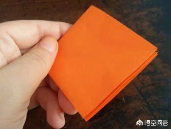 叠玫瑰花的方法？