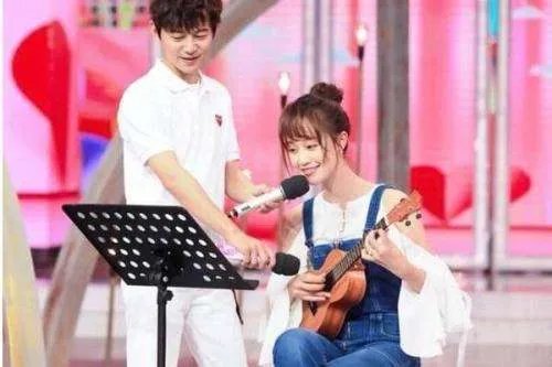 蓝盈莹和曹骏分手你觉得和两人之间事业差距过大有关吗？