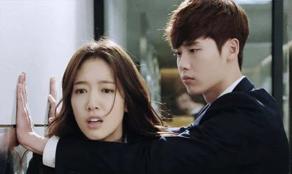 男生怎样撩，女生会受不了，需要注意什么呢？