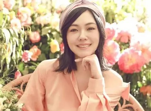 小S放飞自我后有多疯狂？在姐夫汪小菲面前贴身热舞，大S在干什么？