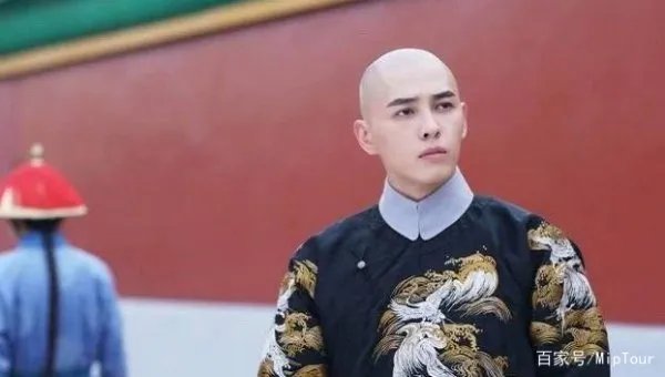 吴谨言和洪尧恋情曝光疑似同居，你觉得他们二人般配吗？