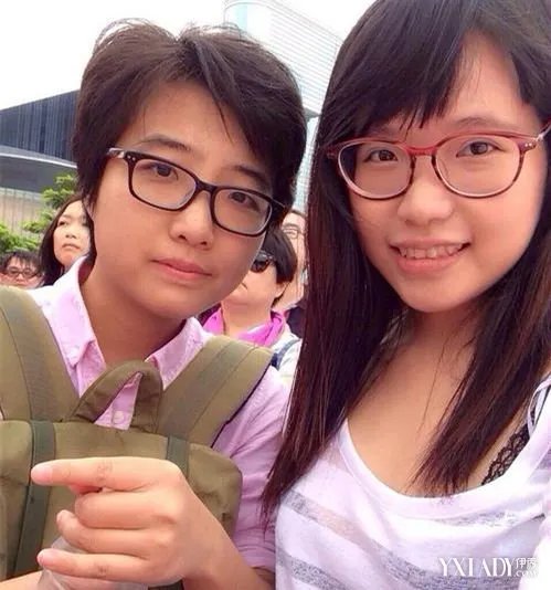 奇葩说邱晨男朋友微博承认自己是同性恋并大方晒另一半