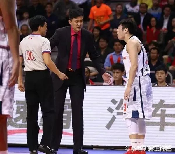 你认为在国家队执教表现不佳的杜峰，会重新回到宏远队执教吗？