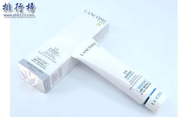 大牌CC霜排行榜10强:SKII钻白CC霜第6 第4可隔离蓝光