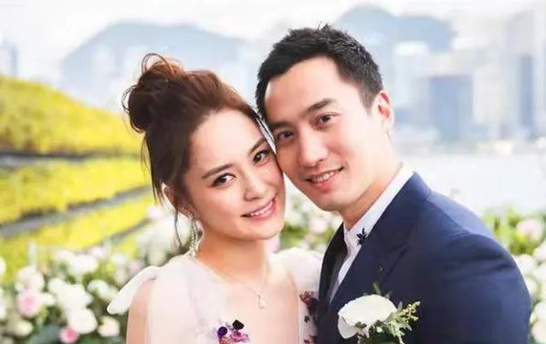 离婚后的阿娇状态曝光,身材发福胖出双下巴,一点也没明星架子,你咋看?