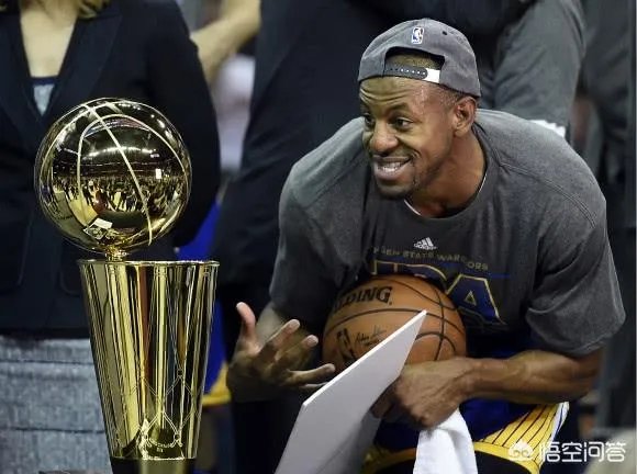 前cba得分王遭枪击，韦德复出条件曝光，伊戈达拉已经离队，你怎么看？