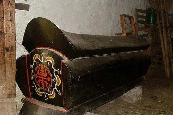 梦到已经死去的人预示什么 梦到已经死去的人有什么征兆