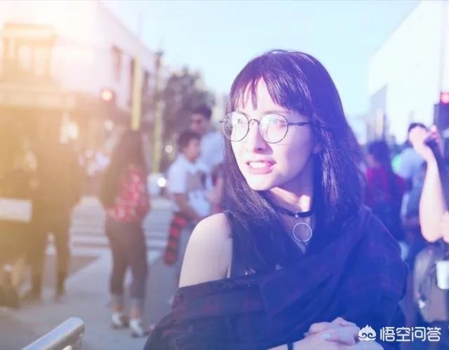 吴昕生日当天，快乐家族的人都发了什么祝福微博，你怎么看？