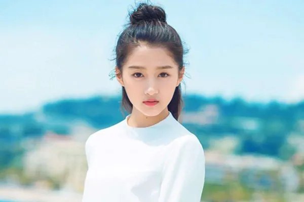 为什么有些女明星体重不轻,上镜却能如此之瘦?