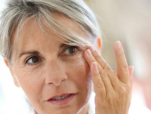 怎么去除眼部皱纹