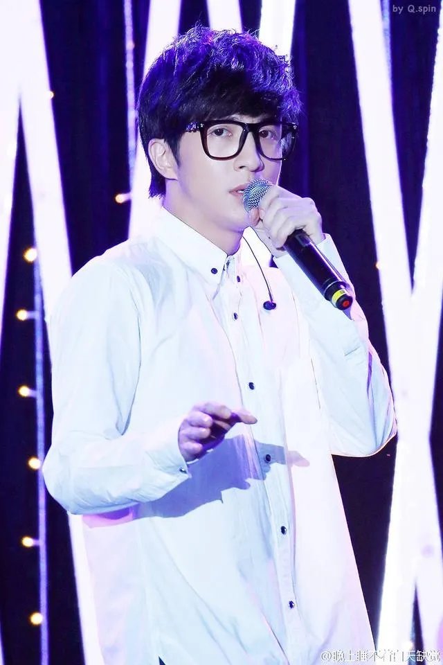 薛之谦因病入院,这一年他到底有多努力?