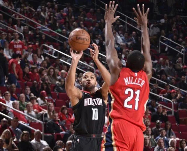 如何看待哈登关键时刻连得12分，火箭逆转鹈鹕取10连胜？