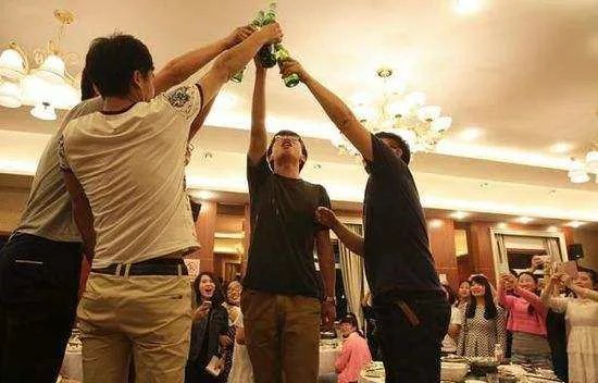 如何看待长江大学的禁酒令?