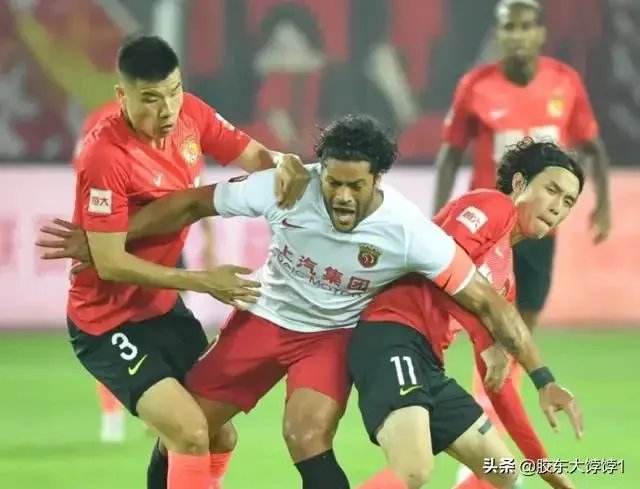 恒大2-0击败上海上港积分反超国安,上海上港此场怎么会错失这个机会?大家怎么看？