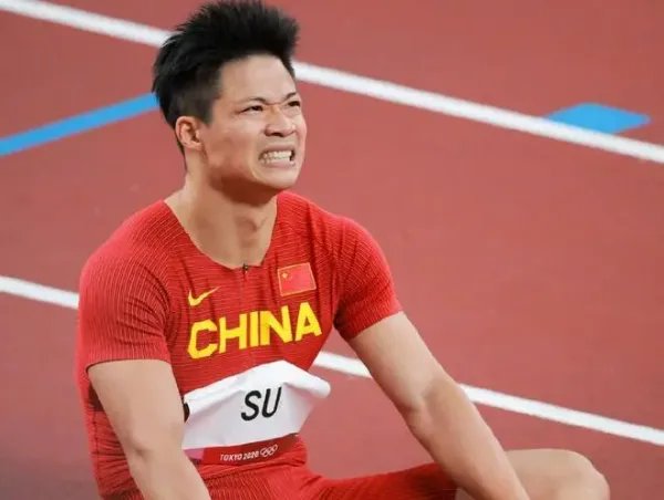 关于当选感动中国人物一事，苏炳添是如何回应的？