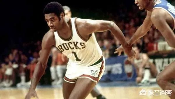 请问NBA里面三双排行榜，老詹现在排第几？