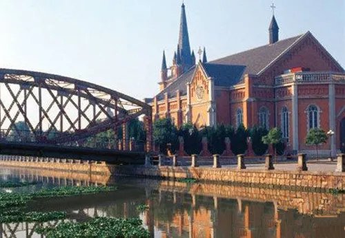 上海哪里拍婚纱照好看 上海婚纱外景拍摄地推荐