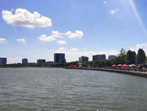 滴水湖有什么好玩的吗？