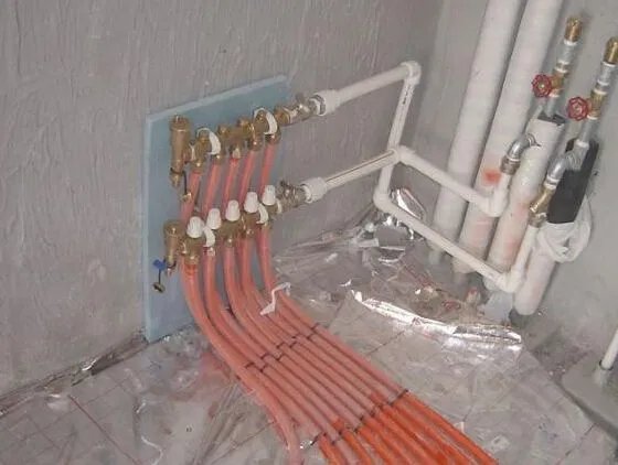 地暖怎么放气才正确  什么原因导致地暖不热