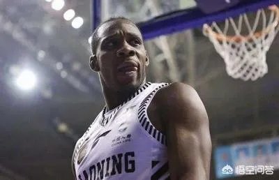 CBA半决赛目前表现最好的外援是哈德森还是劳森？