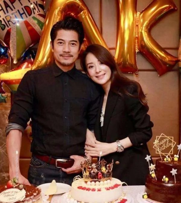 王思聪再曝猛料,郭富城潘玮柏妻子真实身份,amy姐怎么回应?