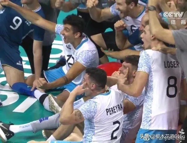 韩国受辱上诉了，中国男排2:3输球又受辱，这次还沉默吗？您如何看待这件事？