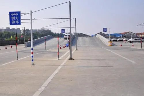 知名驾校猪兼强破产后，学员该如何继续学习？