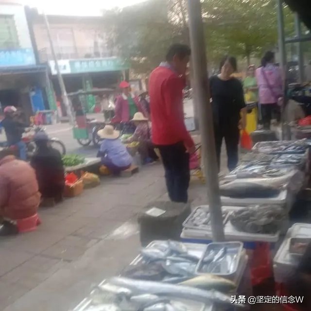 全民摆摊的弊端是什么？
