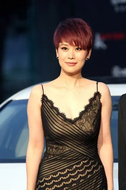 唐嫣杨颖等众女星比美