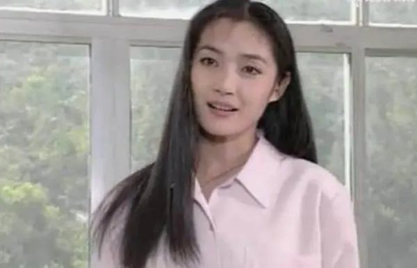 曾独自抗癌9年的李婷去世,她当初患癌为何不告诉家人?