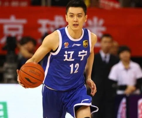 杨鸣黄景瑜同框颜值爆表 两大帅哥同框惊呆网友