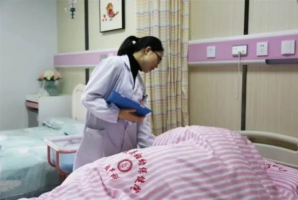 2022年的产房静悄悄,你看好产科的发展吗?