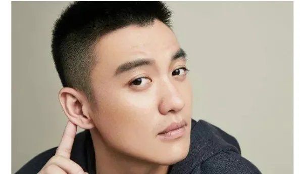 朱丹因为在节目中说自己和周一围的感情的事被网友围攻，为什么作为老公的周一围没有做出回应呢？