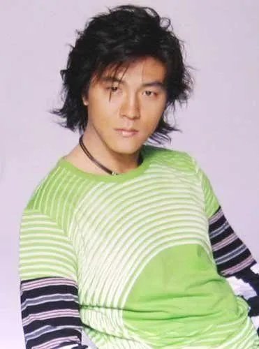 国足里面哪位最帅？