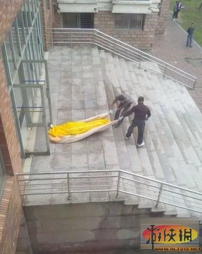 在南航学生被刺死之后南昌航空大学又惊现腐尸