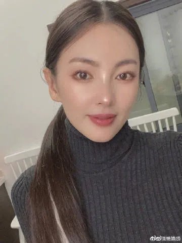 张雨绮发文支持鹿晗公开恋情,具体是怎么说的?