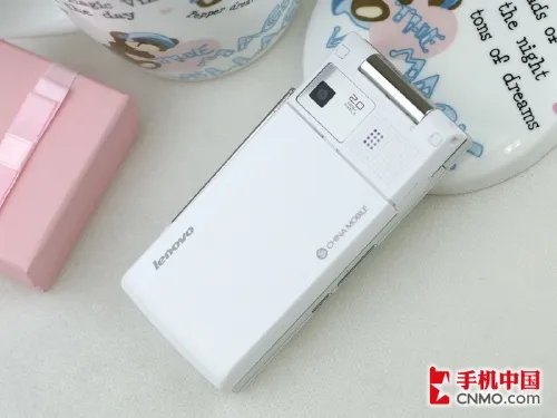 时尚旋盖CMMB电视手机 联想TD60t评测