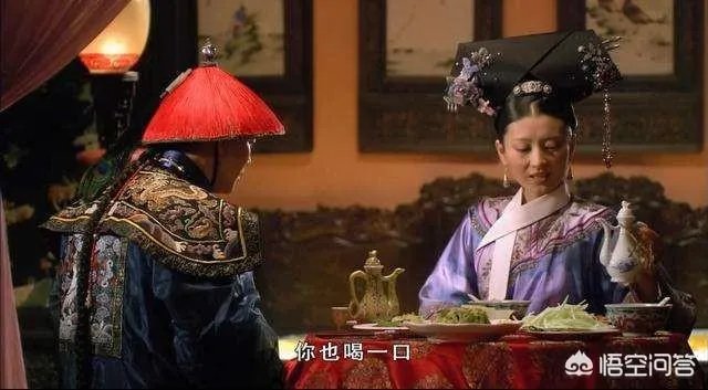 《甄嬛传》中，沈眉庄是怎么就突然爱上了温实初，还吃了甄嬛的醋？