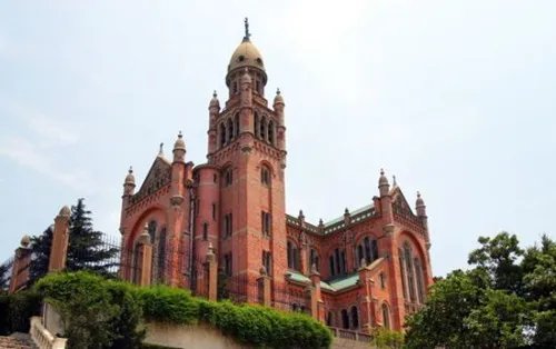 上海哪里拍婚纱照好看 上海婚纱外景拍摄地推荐